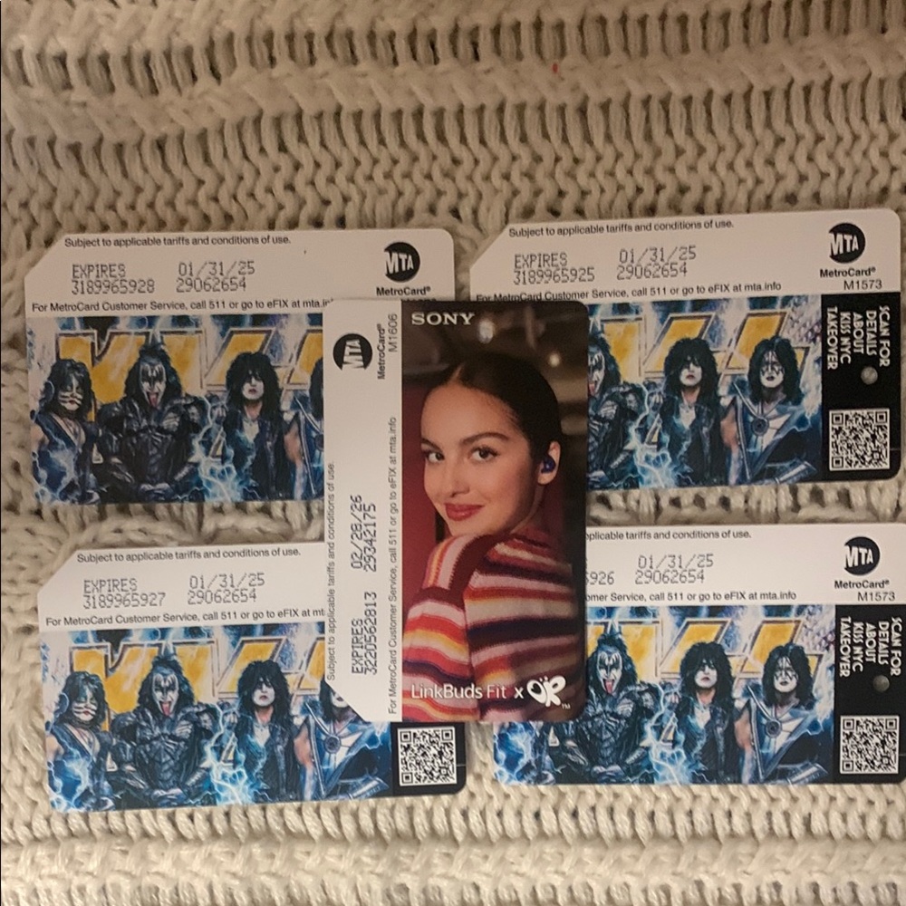 KISS NYC limited edition Metrocard 2023 Last performance 
x Olivia Rodrigo